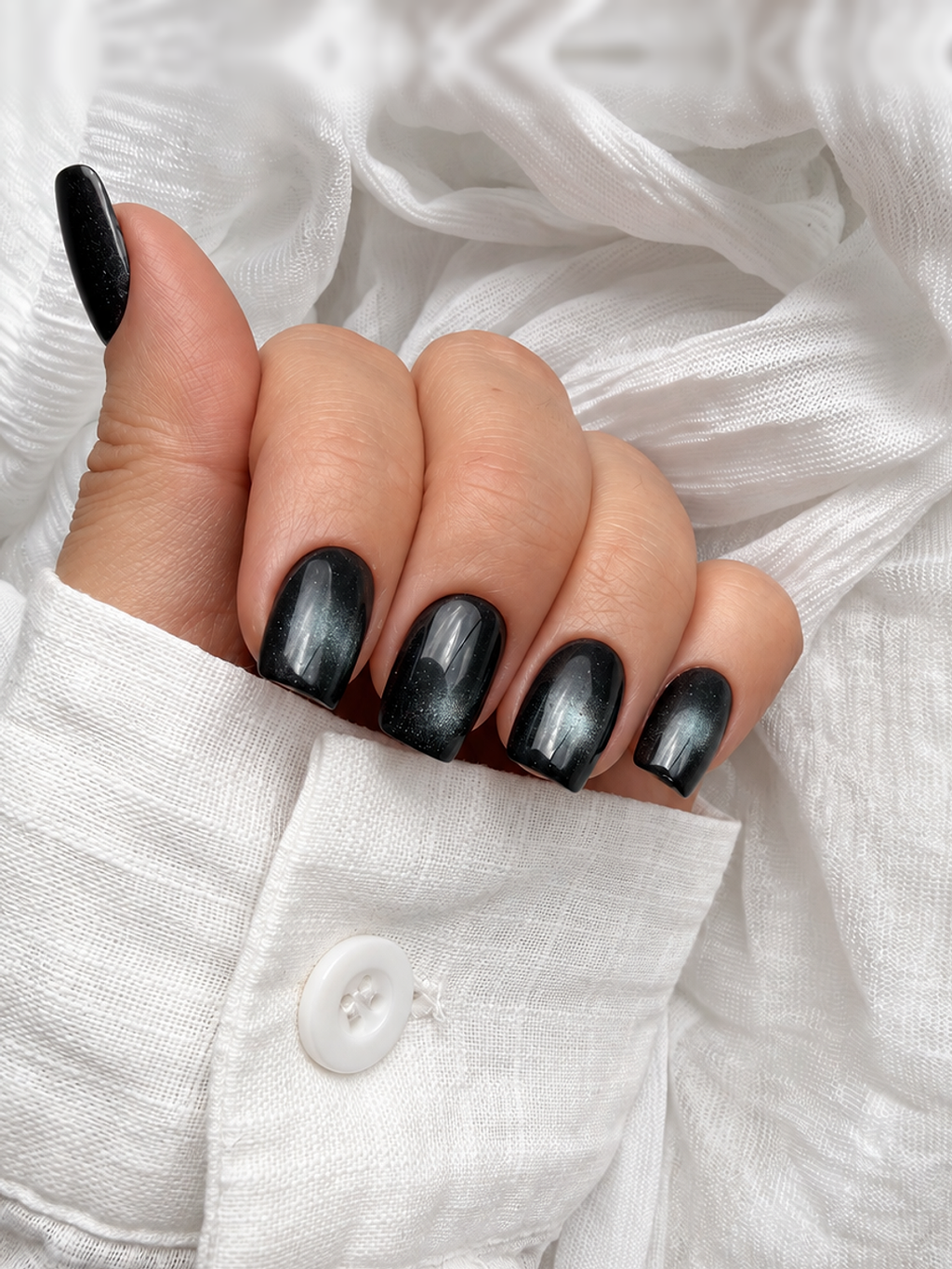 Black Cat Eye